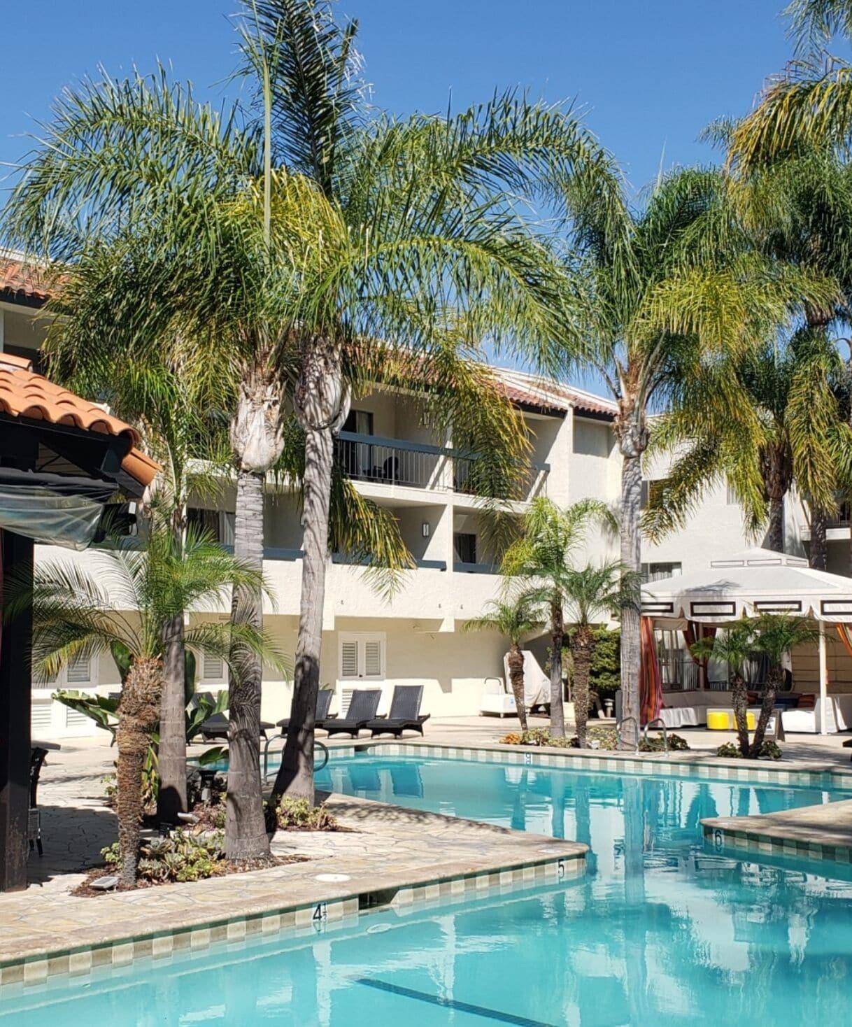 Atrium Hotel Orange County Irvine Exterior photo