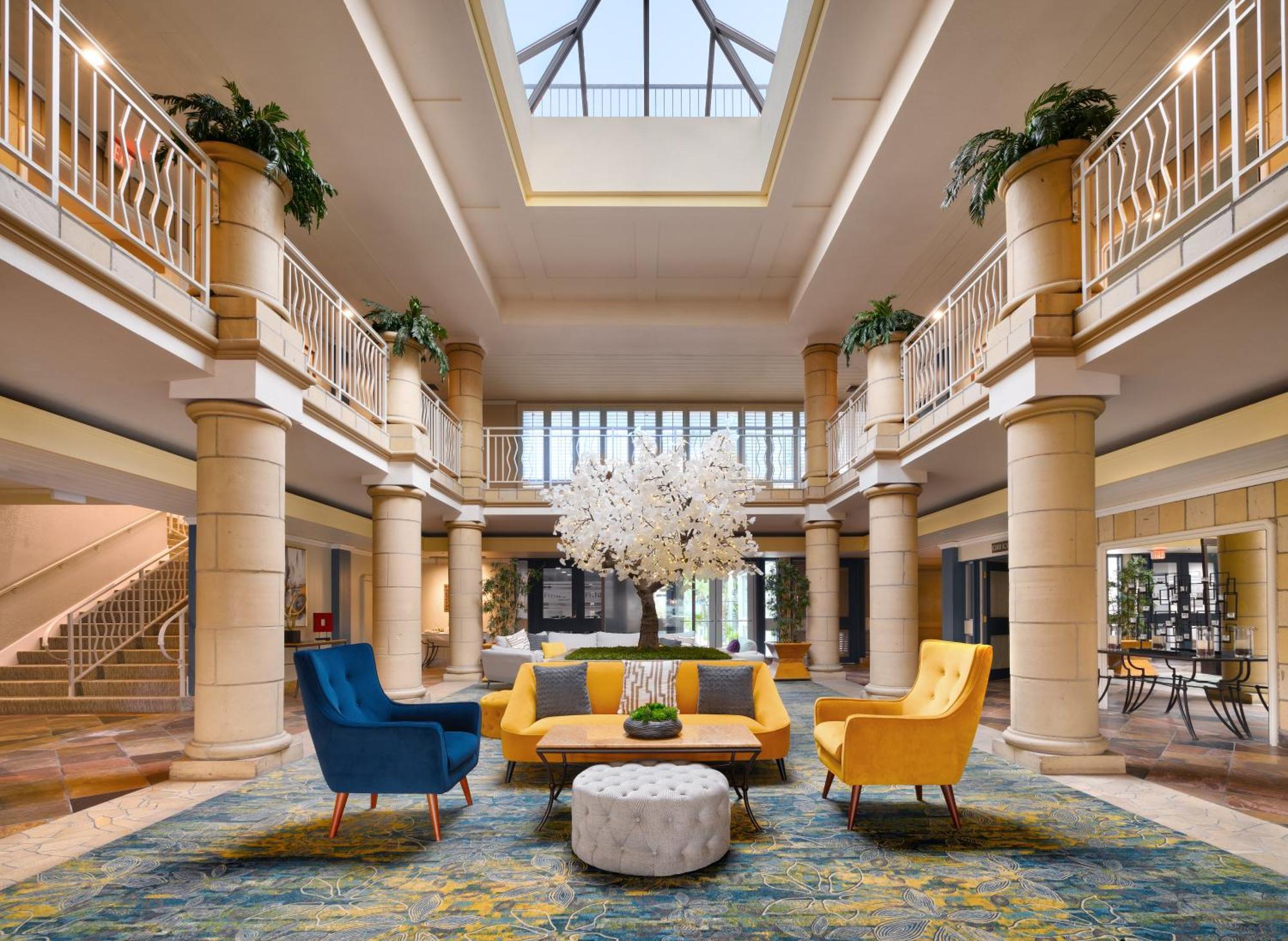 Atrium Hotel Orange County Irvine Exterior photo