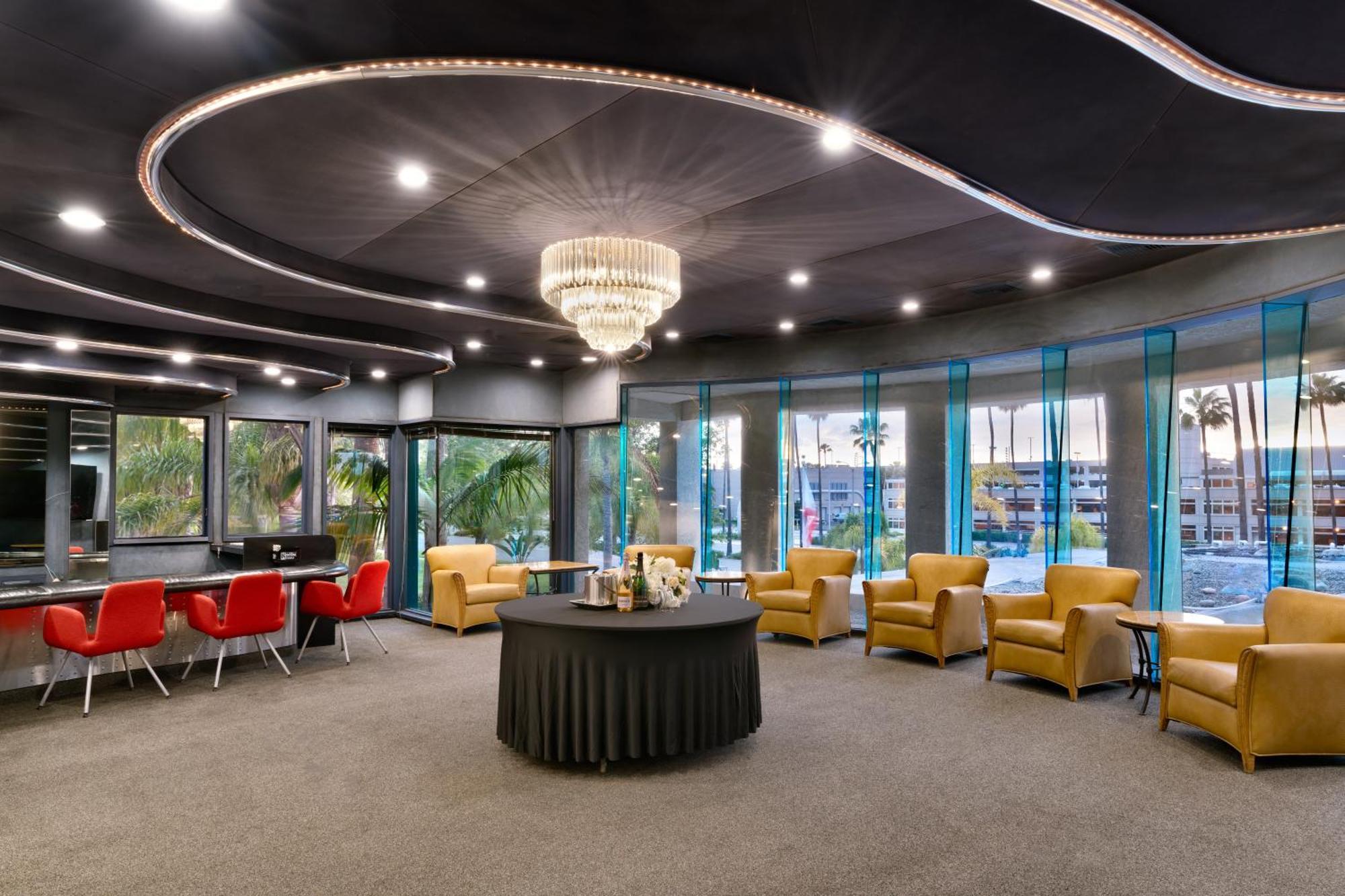 Atrium Hotel Orange County Irvine Exterior photo