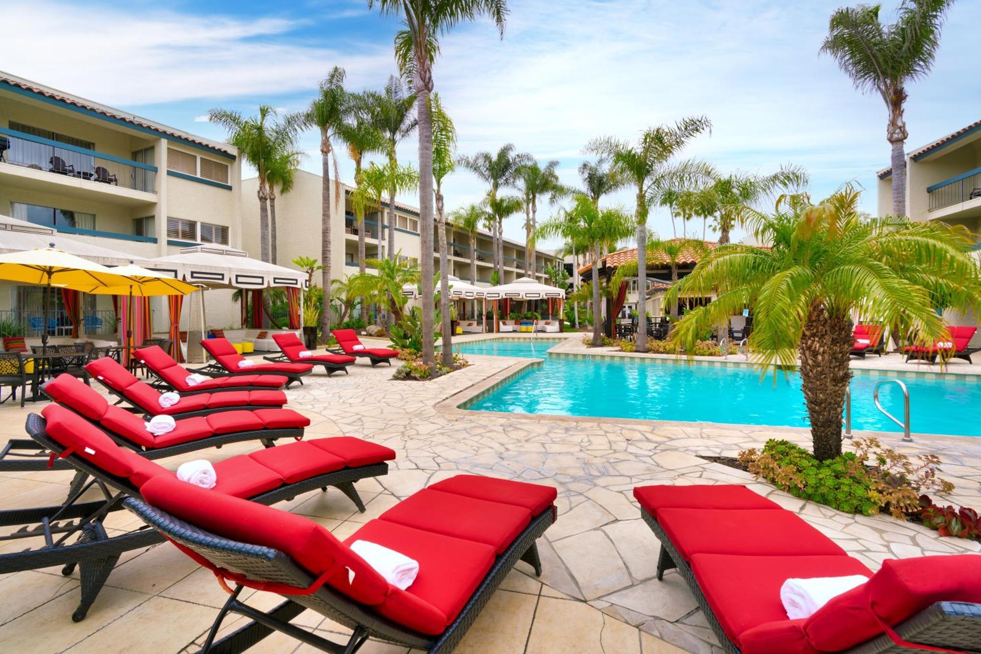 Atrium Hotel Orange County Irvine Exterior photo